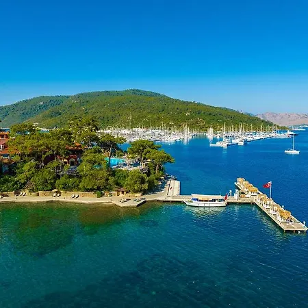 Bay Hotel