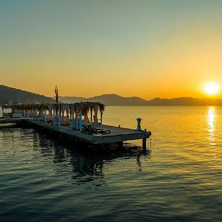 Hotell Bay *